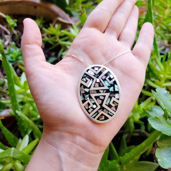 Vintage Mexican Alpaca Handmade Abalone Mother of Pearl Necklace & Brooch Pin - Picture 3 of 8